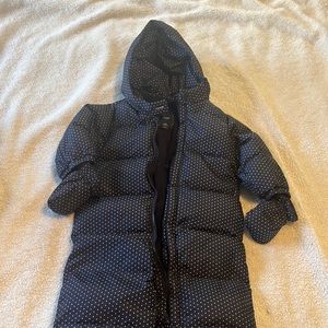 Blue and White Polkadot Gap 12-18 months snowsuit.